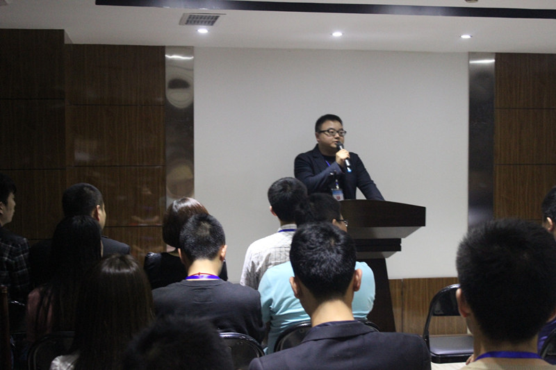 路在前方：ANBO.COM召开九月工作总结大会